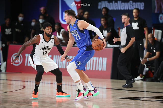 们在季后赛 们在季后赛